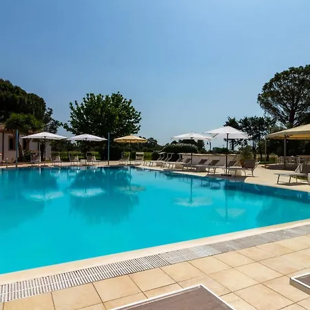 Aparthotel Museddu 3*