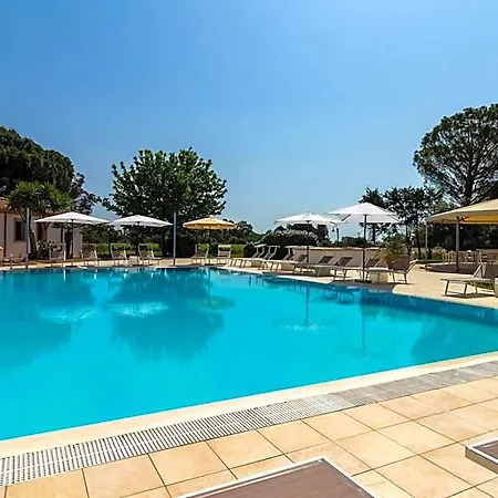 Museddu Aparthotel 3*